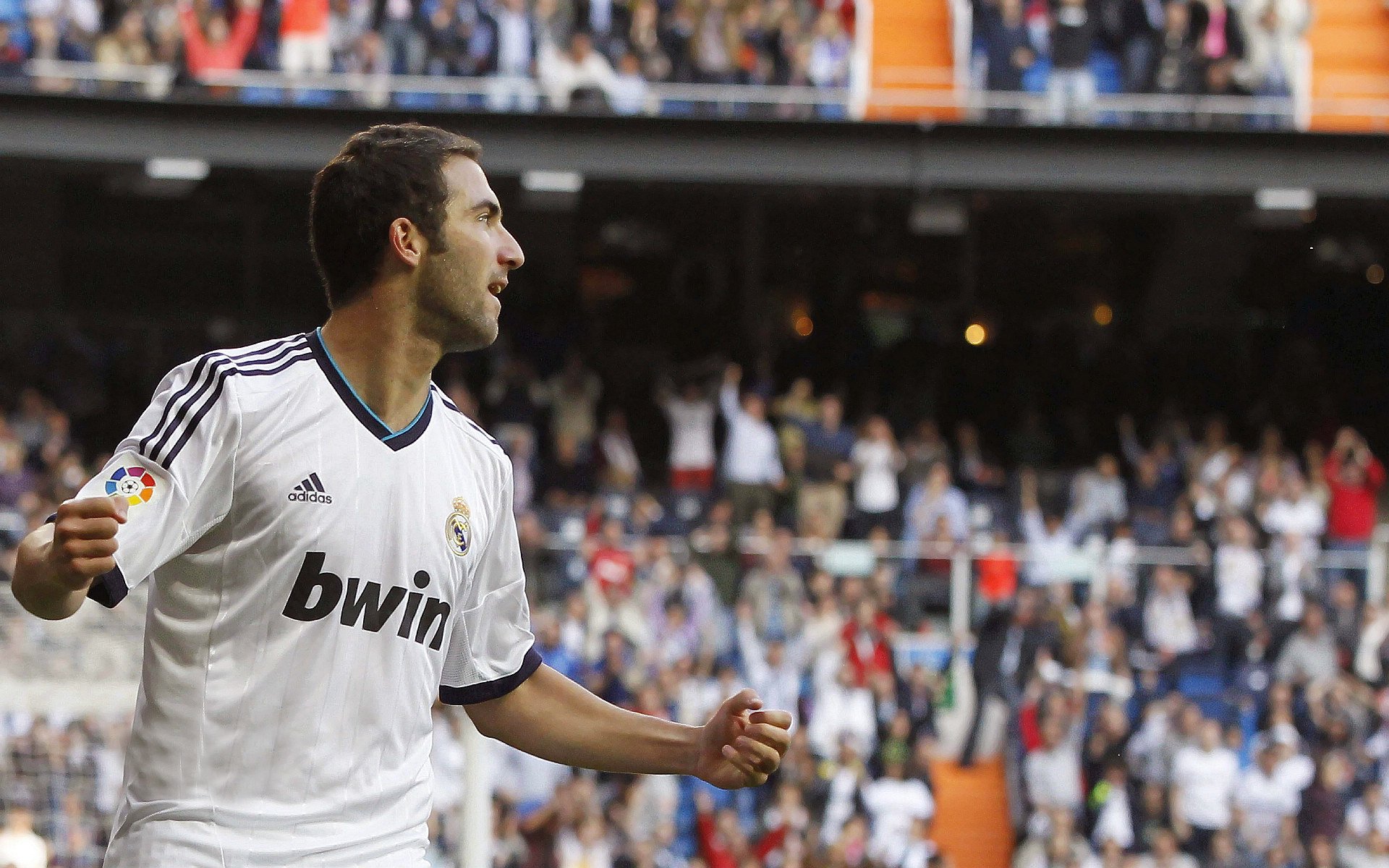 逆境崛起！那些刮起“旋风逆袭”的球队，逆风旋急速锋