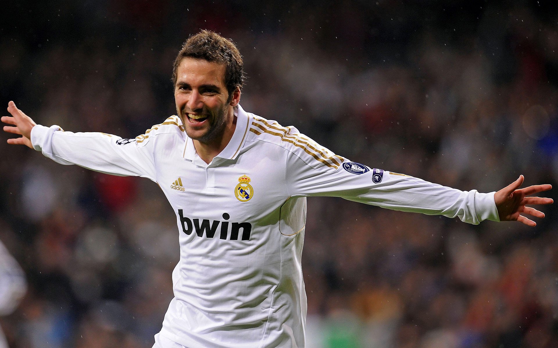 迭代升级：球队如何持续在欧冠中保持竞争力？，欧冠球队如何产生